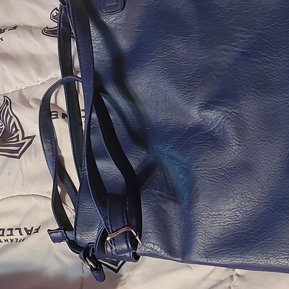 Purse - Picture 3 of 5